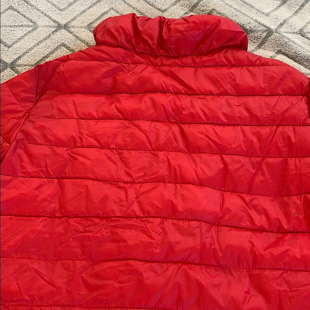 ❤️ Red Puffer Jacket Size Small ❤️ - Picture 8 of 8